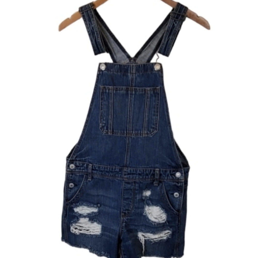 American Eagle Outfitters Distressed Tomgirl Jeans ShortAll